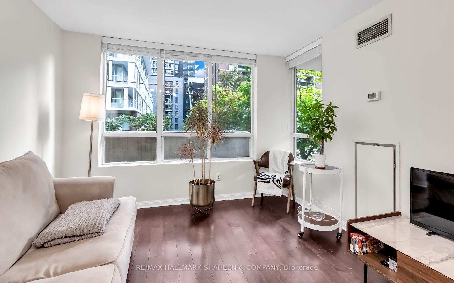 Photo 11 of Unit 207, 188 Redpath Avenue, Toronto, Mount Pleasant West — HOMEH