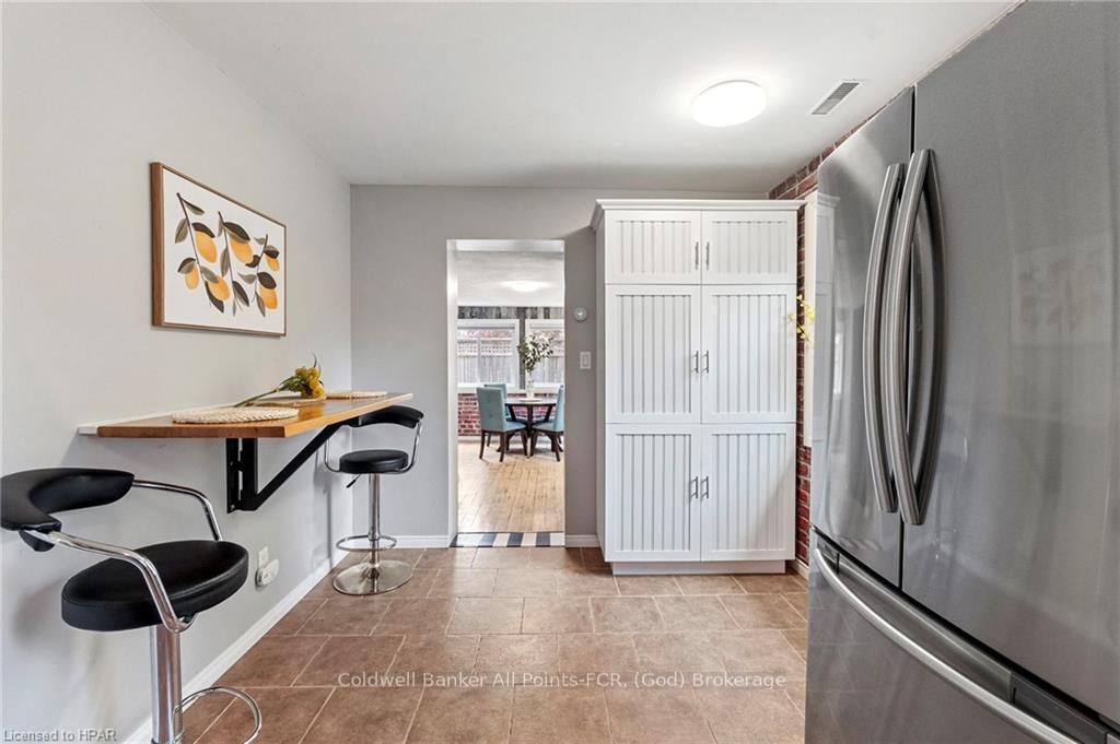 Photo 12 of 33 Keith Crescent, Bluewater, Bayfield — HOMEH