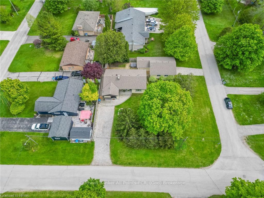 Photo 38 of 33 Keith Crescent, Bluewater, Bayfield — HOMEH