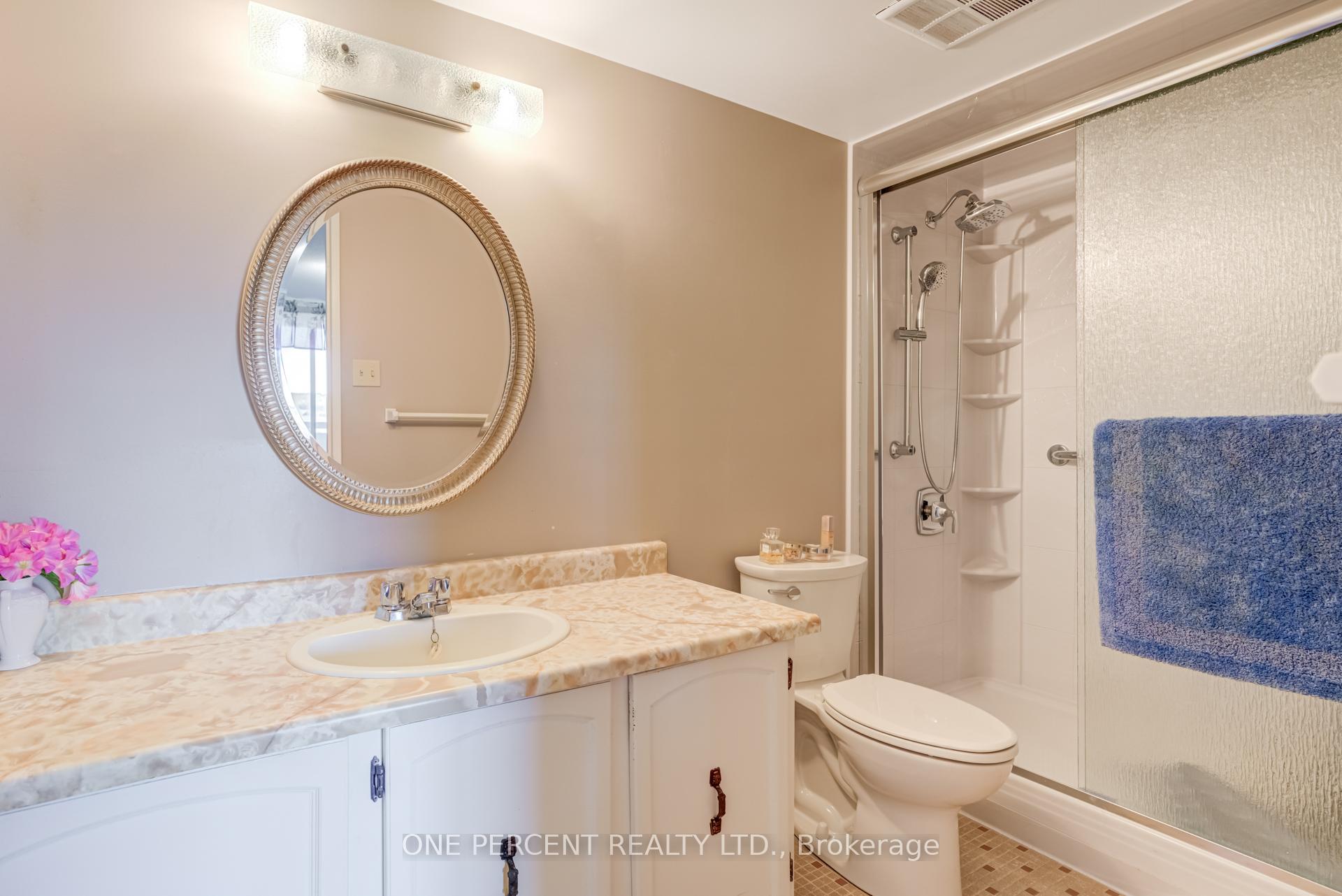 Photo 16 of Unit 705, 20 William Roe Boulevard, Newmarket, Central Newmarket — HOMEH