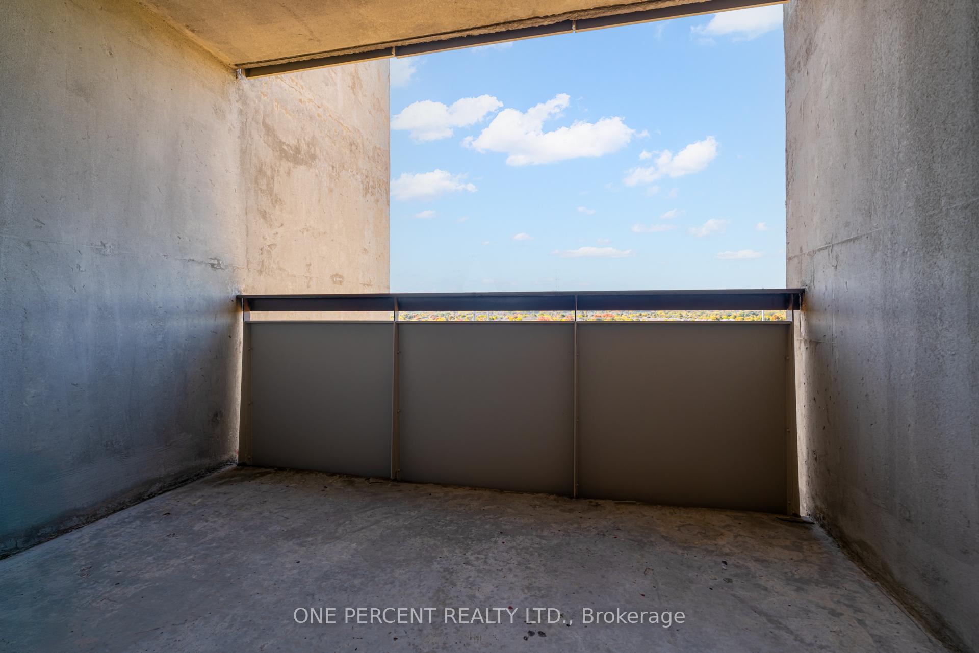 Photo 23 of Unit 705, 20 William Roe Boulevard, Newmarket, Central Newmarket — HOMEH
