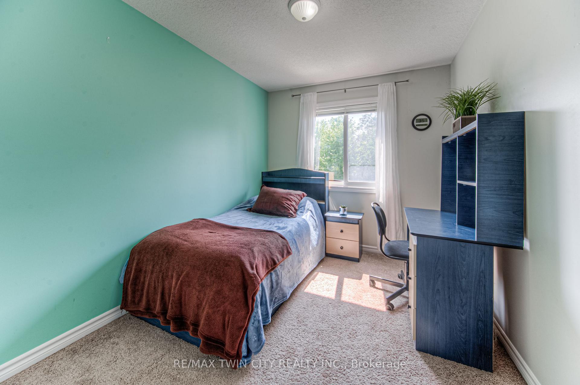 Photo 19 of Unit 4, 972 Strasburg Road, Kitchener — HOMEH