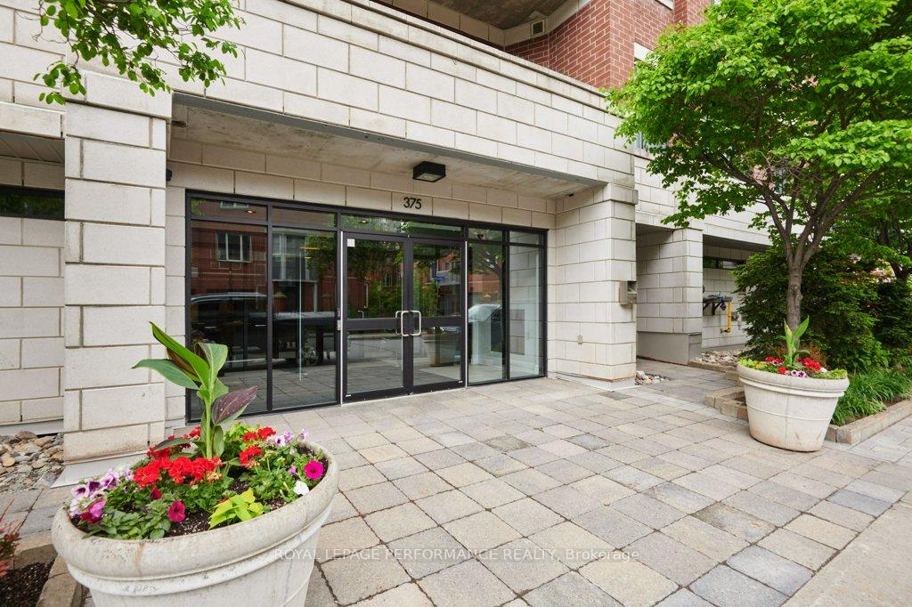Photo 3 of Unit 1006, 375 Lisgar Street, Ottawa, Ottawa Centre — HOMEH