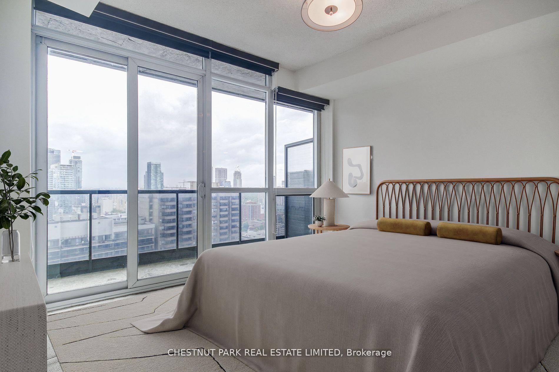 Photo 13 of Unit 3205, 25 Carlton Street, Toronto, Church-Yonge Corridor — HOMEH