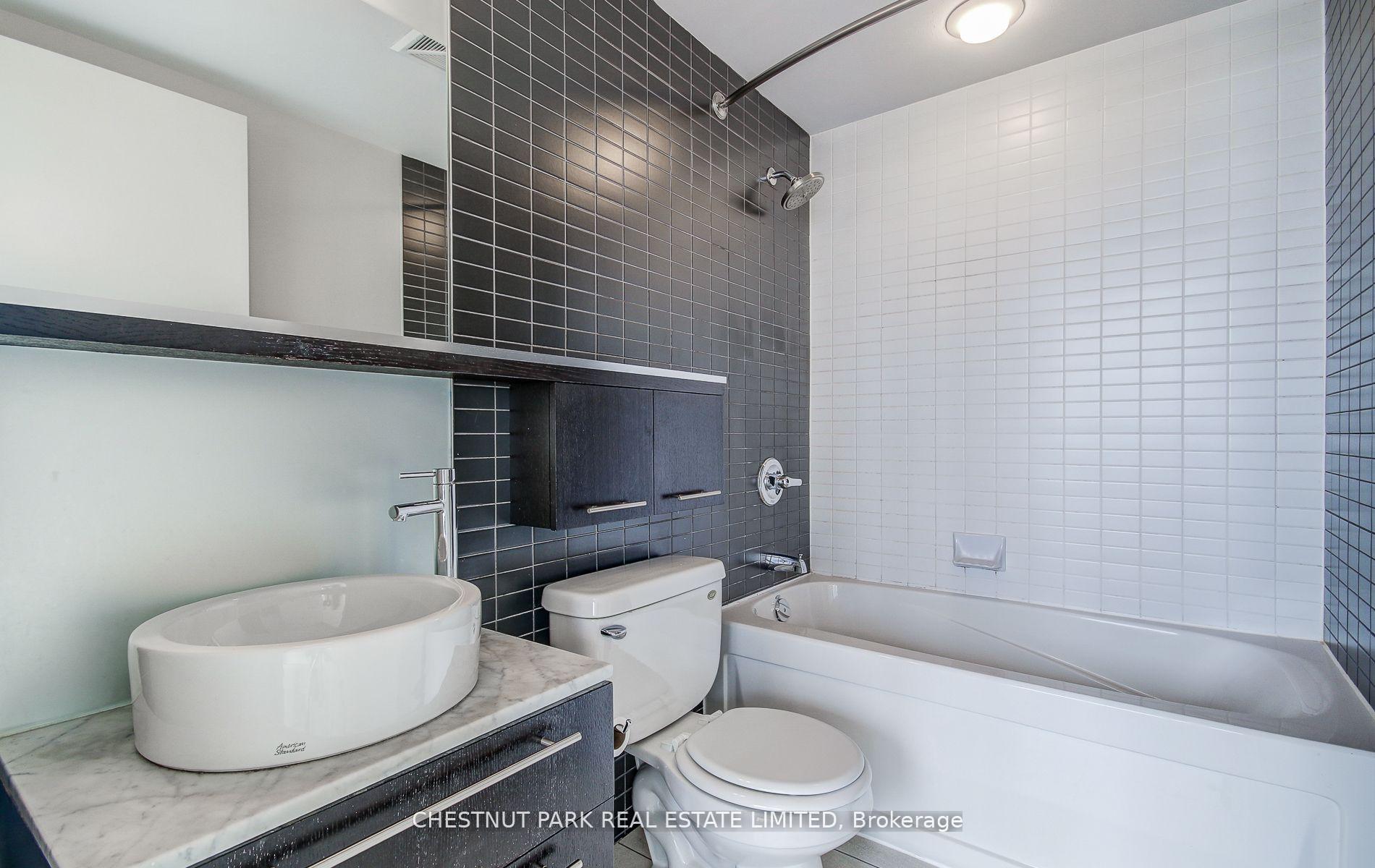 Photo 16 of Unit 3205, 25 Carlton Street, Toronto, Church-Yonge Corridor — HOMEH