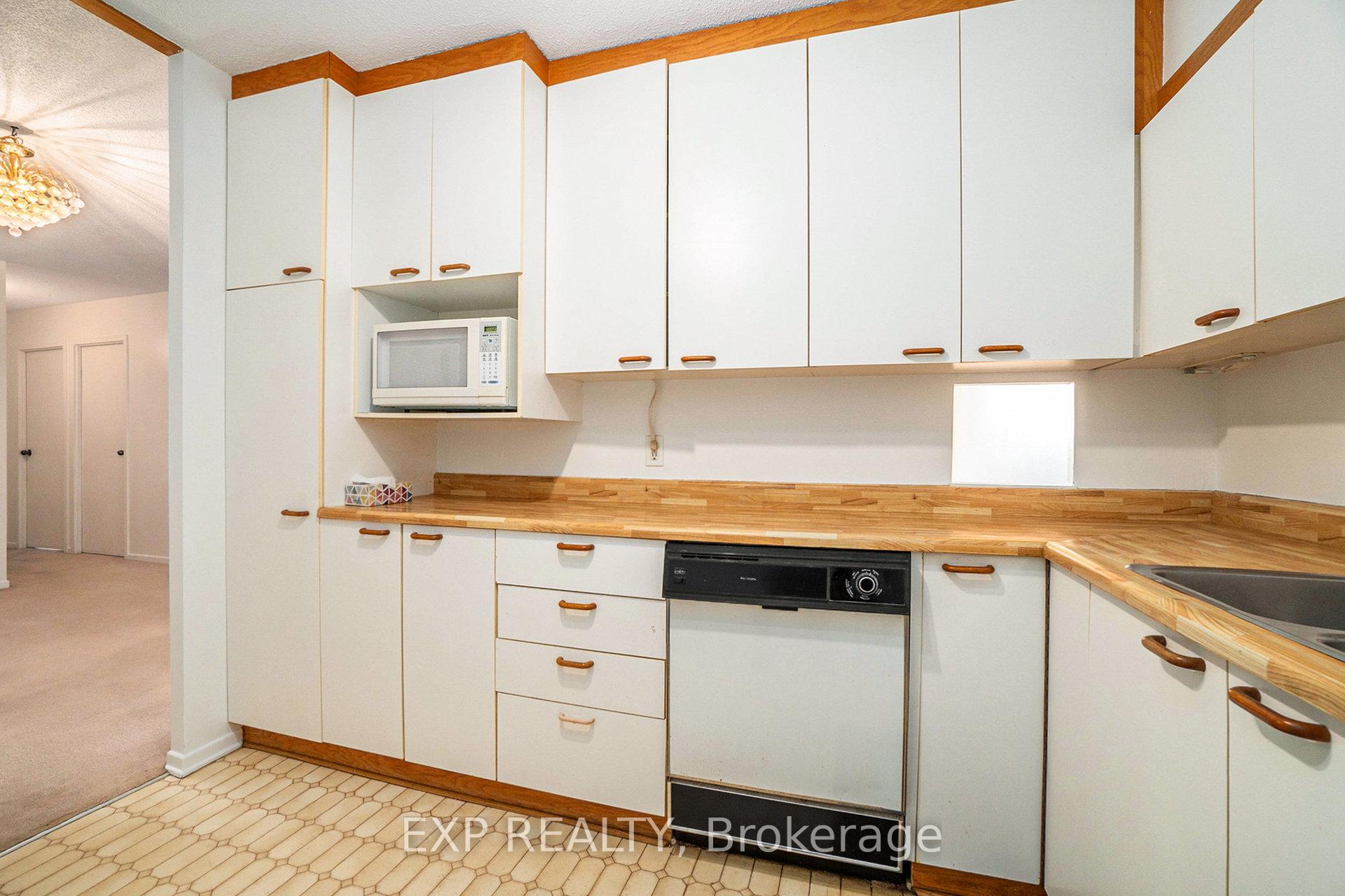 Photo 8 of Unit 408, 900 Dynes Road, Ottawa, Carleton Square — HOMEH