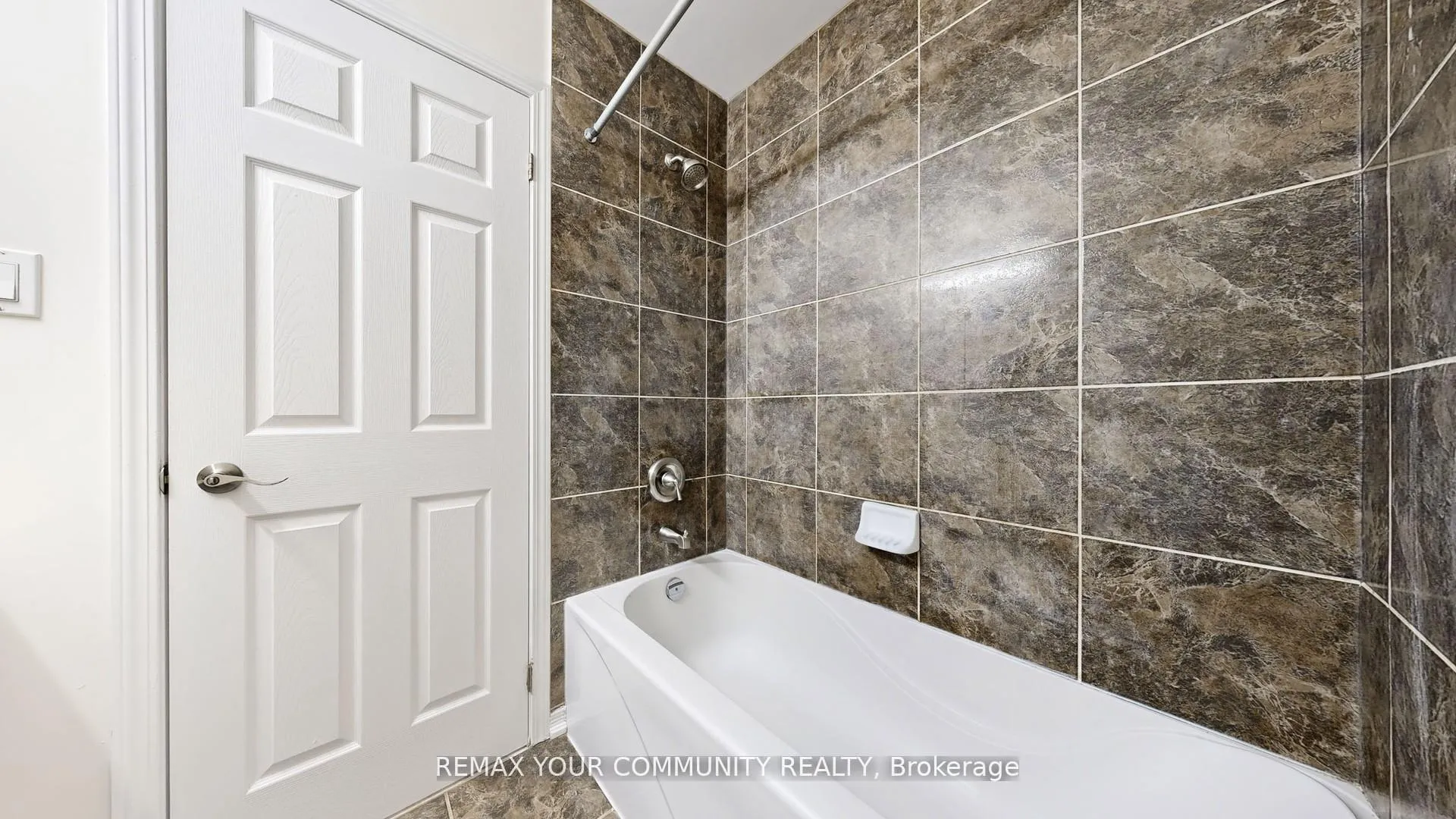 Photo 34 of Unit 15, 75 Prince William Way, Barrie, Innis-Shore — HOMEH