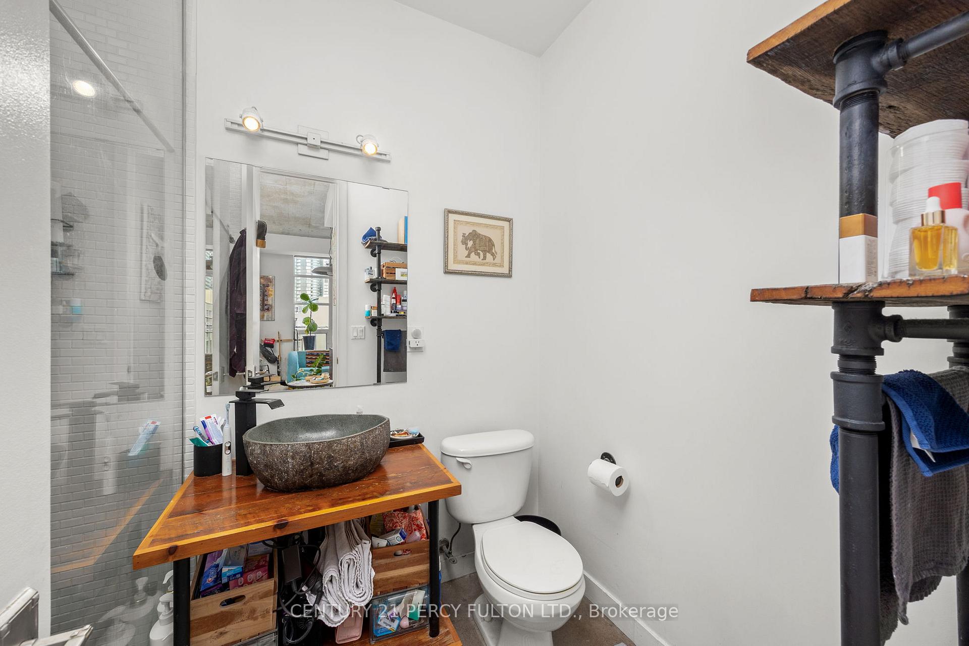 Photo 16 of Unit 1011, 23 Brant Street, Toronto, Waterfront Communities — HOMEH