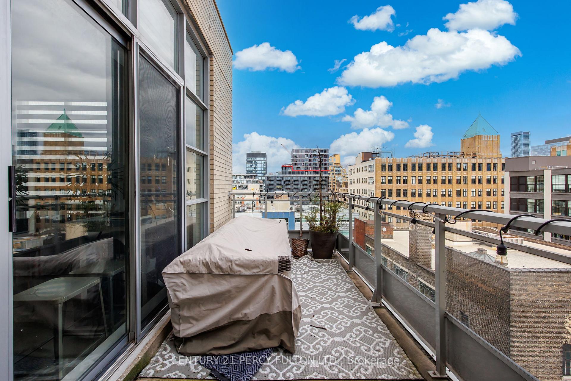 Photo 18 of Unit 1011, 23 Brant Street, Toronto, Waterfront Communities — HOMEH