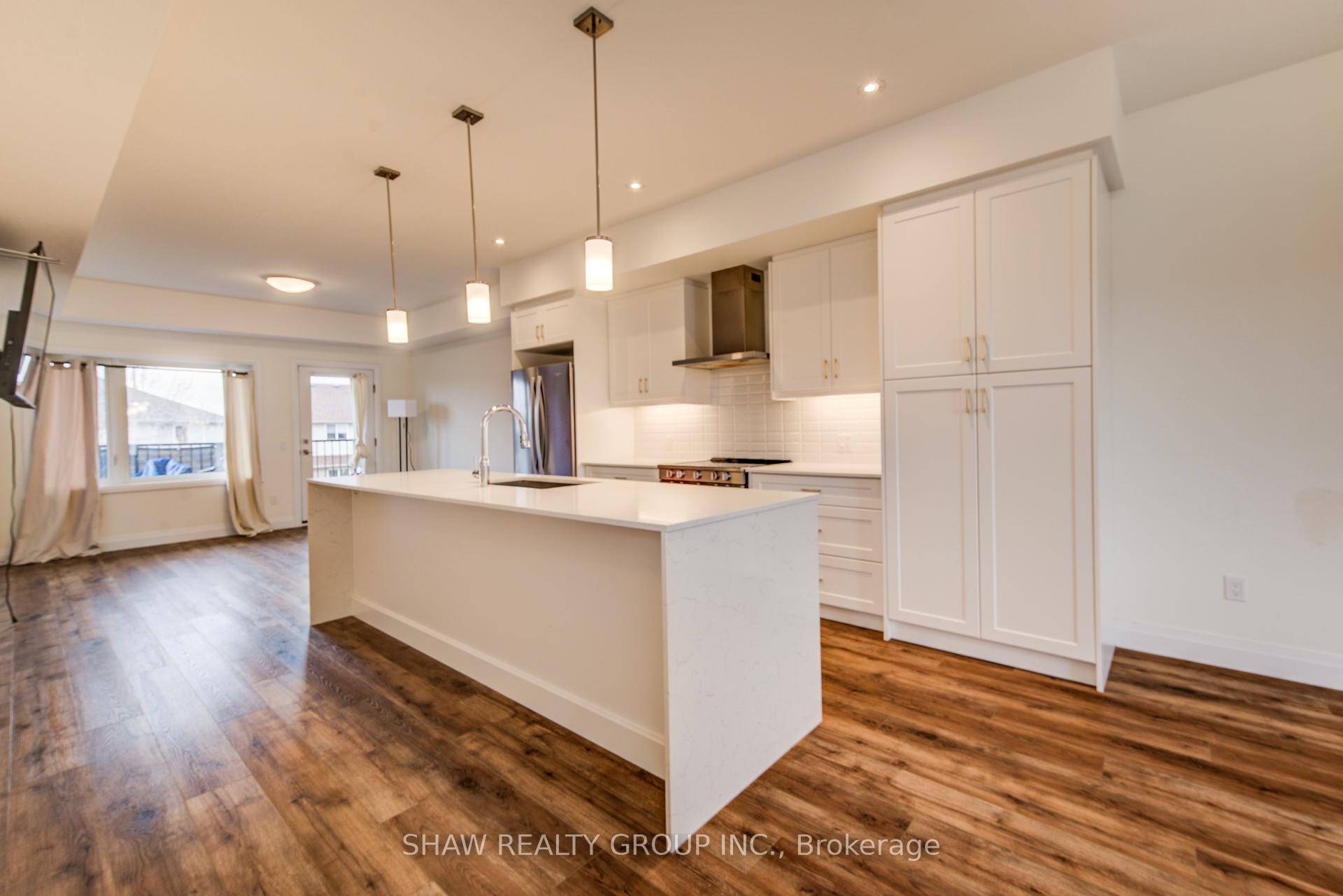Photo 25 of 4 Lily Lane, Guelph, Clairfields/Hanlon Business Park — HOMEH
