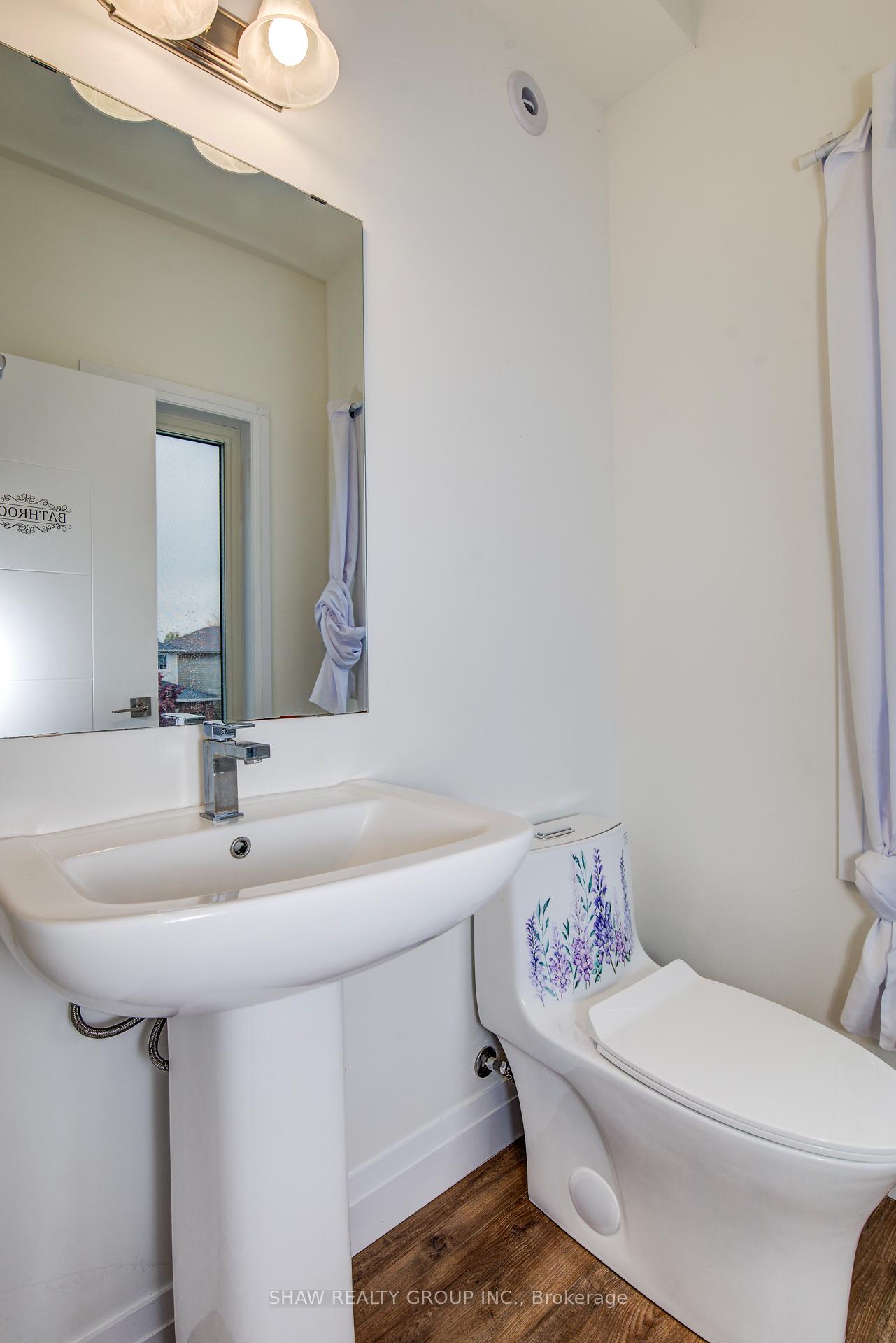 Photo 27 of 4 Lily Lane, Guelph, Clairfields/Hanlon Business Park — HOMEH