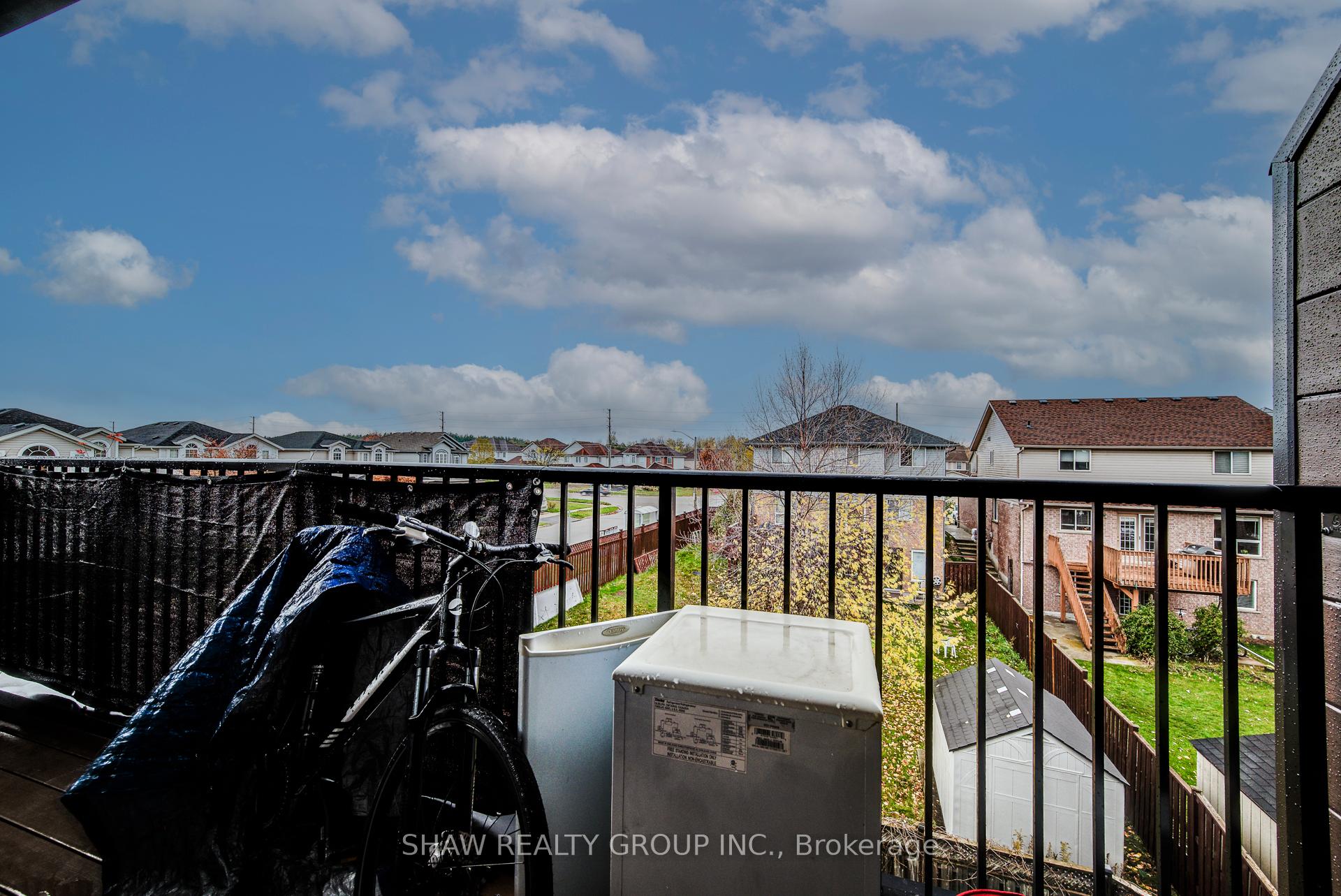 Photo 47 of 4 Lily Lane, Guelph, Clairfields/Hanlon Business Park — HOMEH