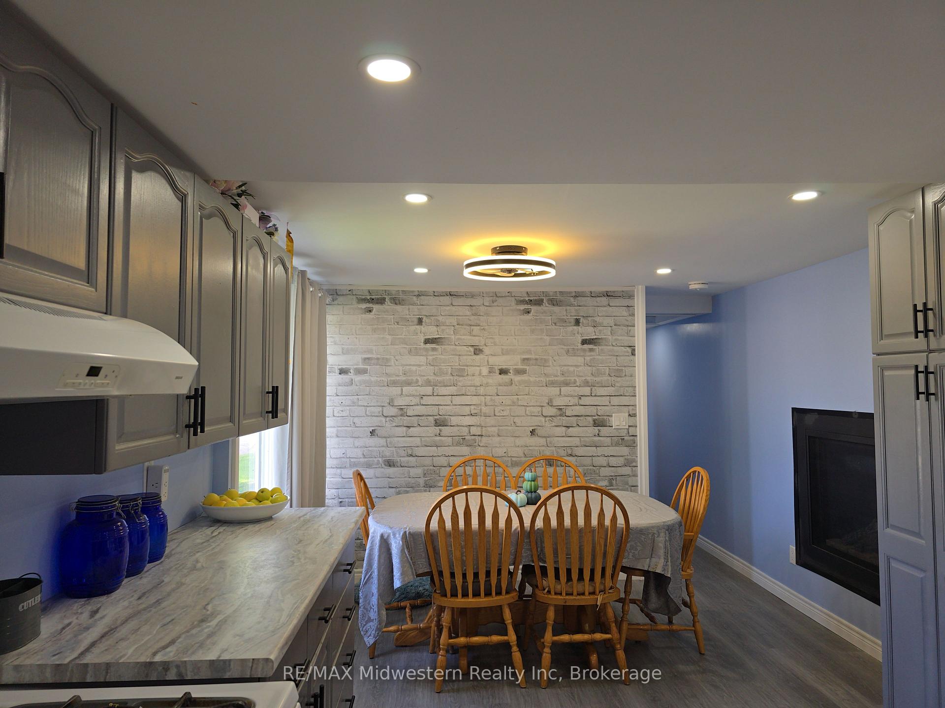 Photo 4 of Unit 15, 450 Tremaine Avenue E, North Perth, Elma — HOMEH