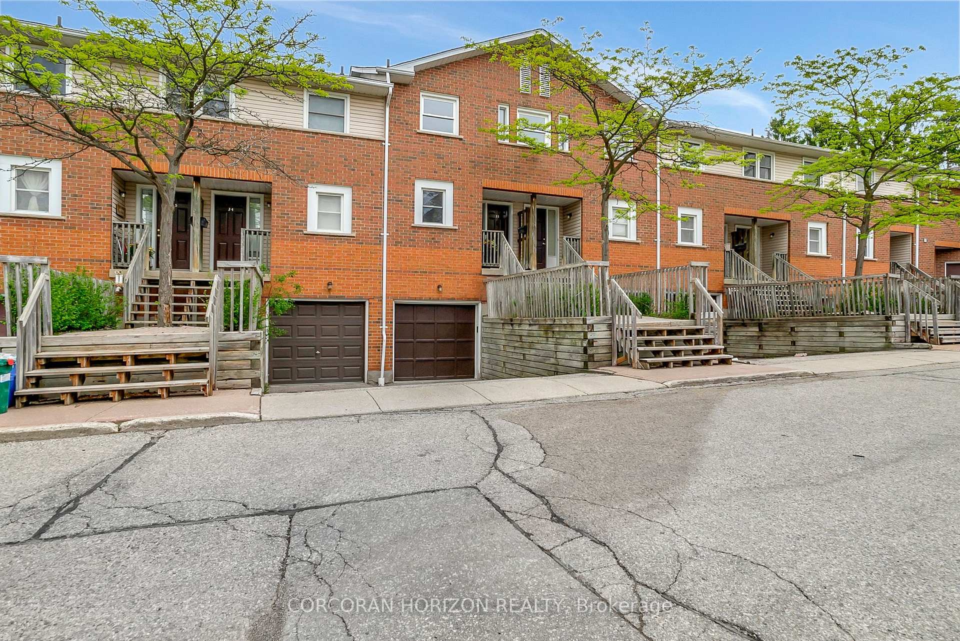 Photo 2 of Unit 33, 459 Beechwood Place, Waterloo — HOMEH