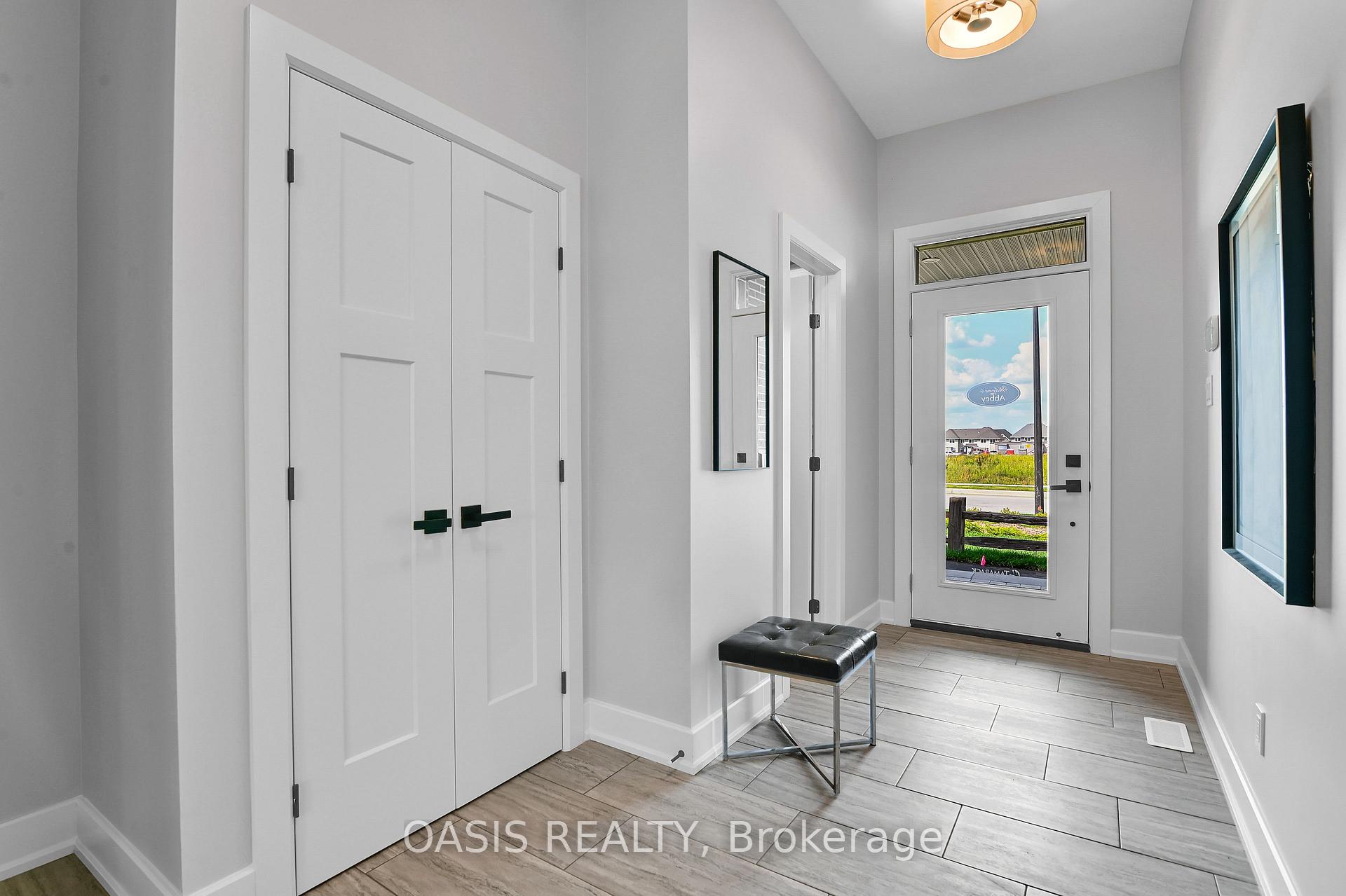 Photo 2 of 720 Pipit Lane, Ottawa, Barrhaven - Half Moon Bay — HOMEH