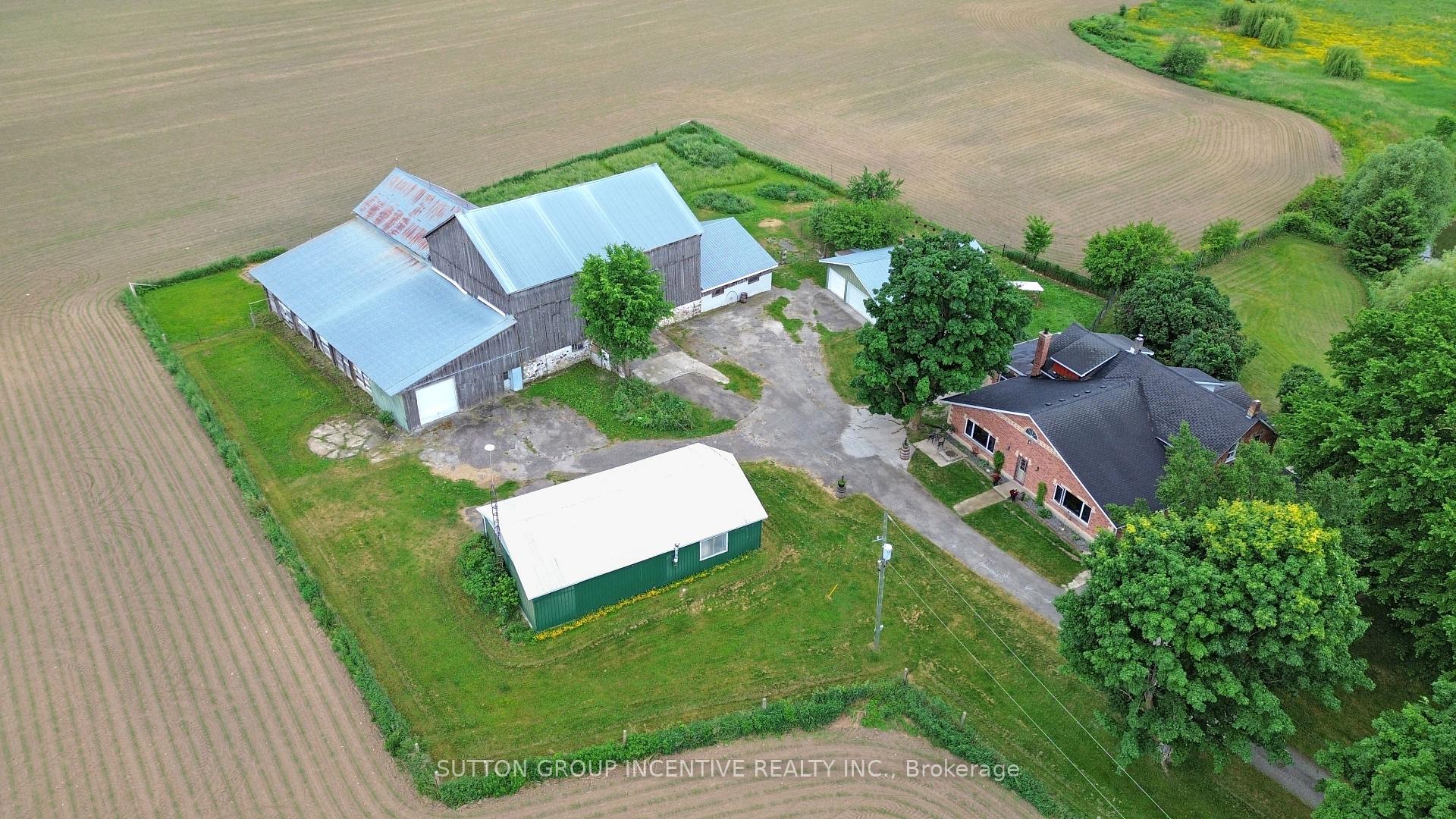 Front of 6511 21/22 Nottawasaga Side Road