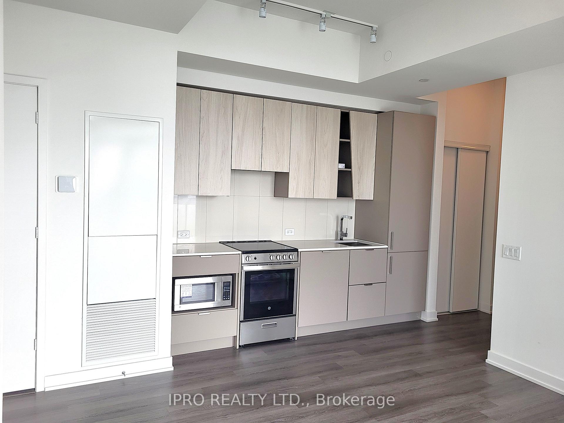 Photo 9 of Unit 1906, 3883 Quartz Road, Mississauga, City Centre — HOMEH