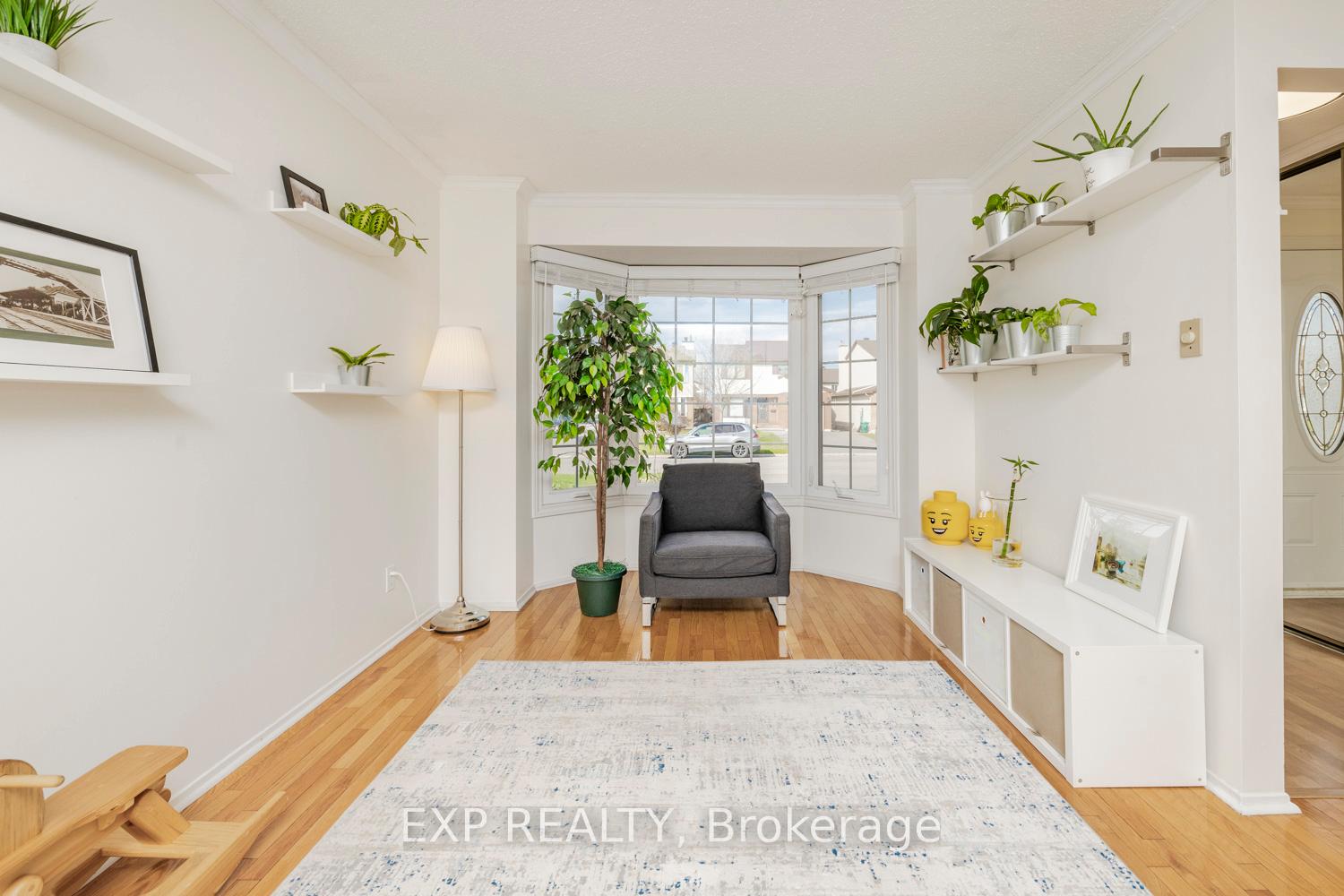 Photo 9 of 1465 Bradshaw Crescent, Ottawa, Pineview — HOMEH