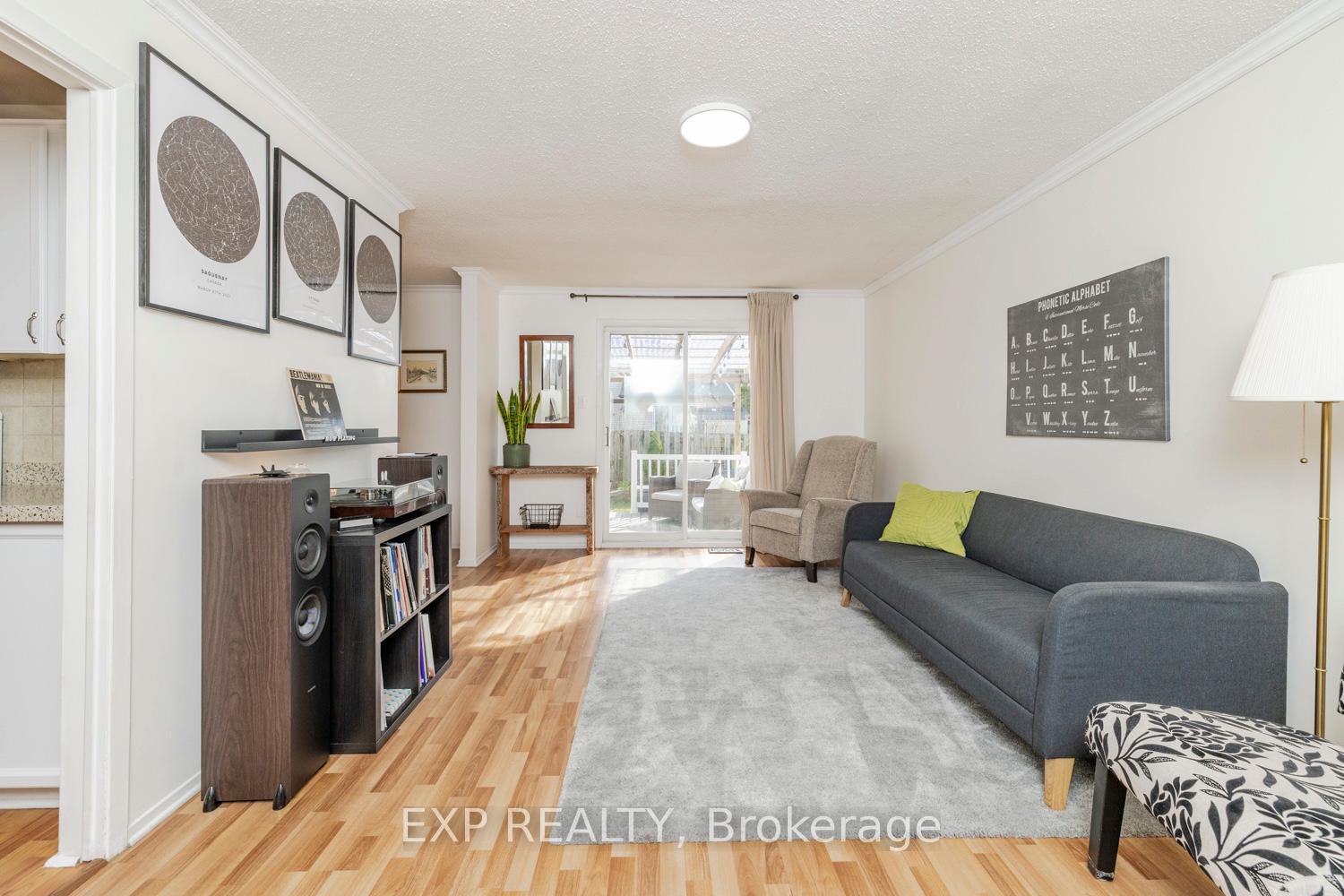 Photo 13 of 1465 Bradshaw Crescent, Ottawa, Pineview — HOMEH