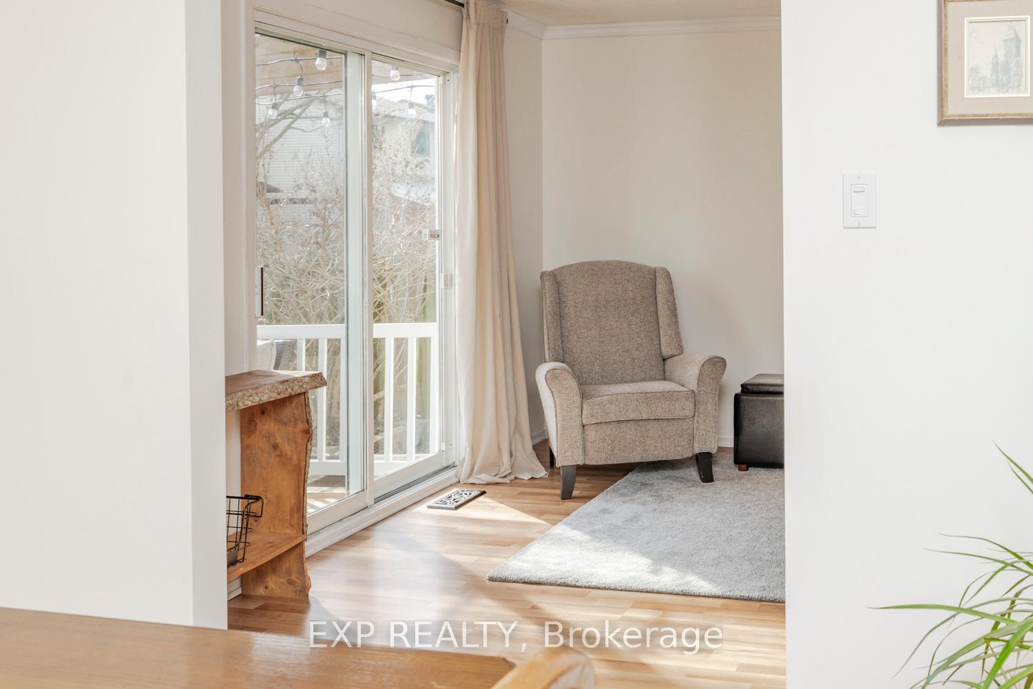 Photo 25 of 1465 Bradshaw Crescent, Ottawa, Pineview — HOMEH