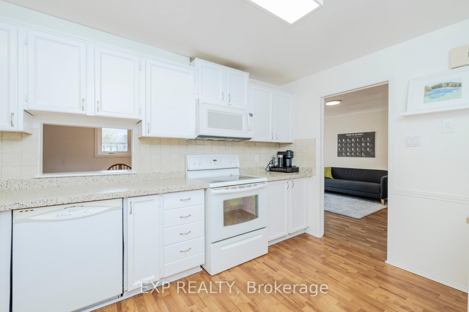 Photo 24 of 1465 Bradshaw Crescent, Ottawa, Pineview — HOMEH