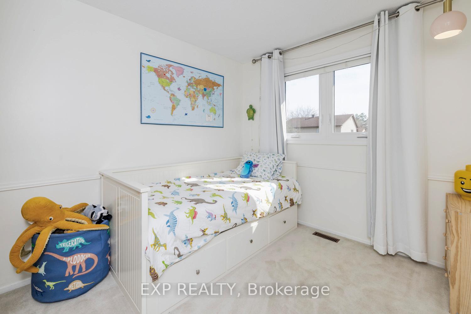 Photo 33 of 1465 Bradshaw Crescent, Ottawa, Pineview — HOMEH
