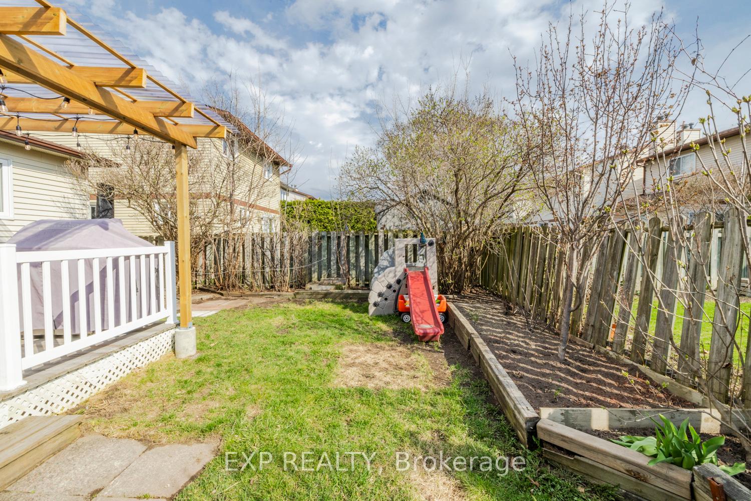 Photo 45 of 1465 Bradshaw Crescent, Ottawa, Pineview — HOMEH