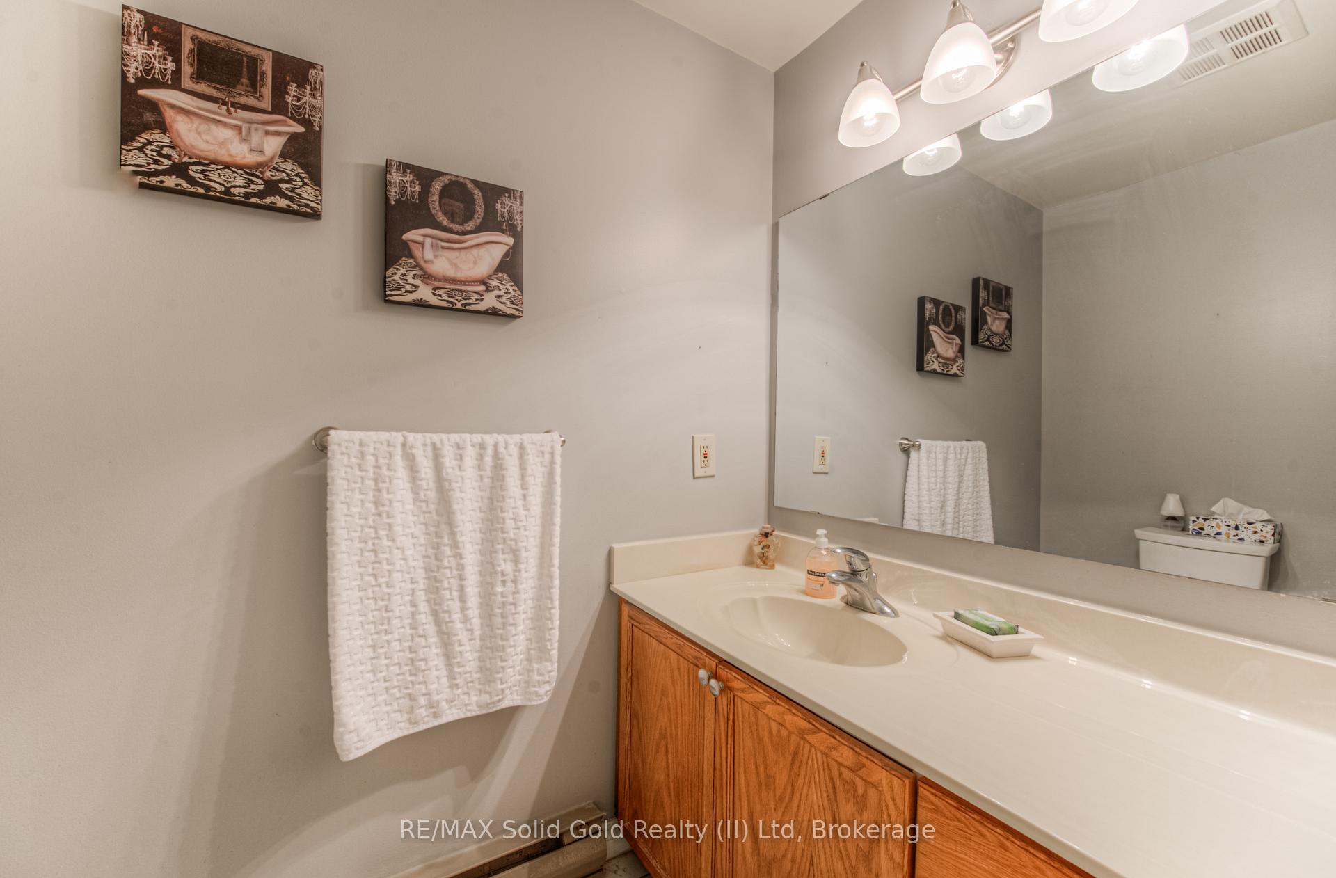 Photo 12 of Unit 611, 20 Ellen Street E, Kitchener — HOMEH
