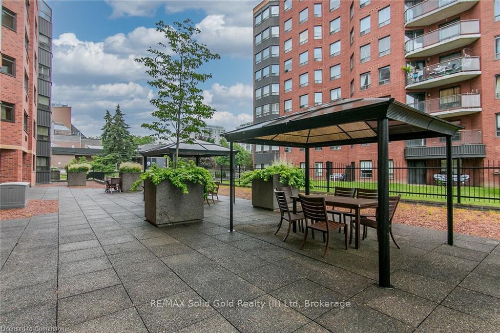 Photo 14 of Unit 611, 20 Ellen Street E, Kitchener — HOMEH