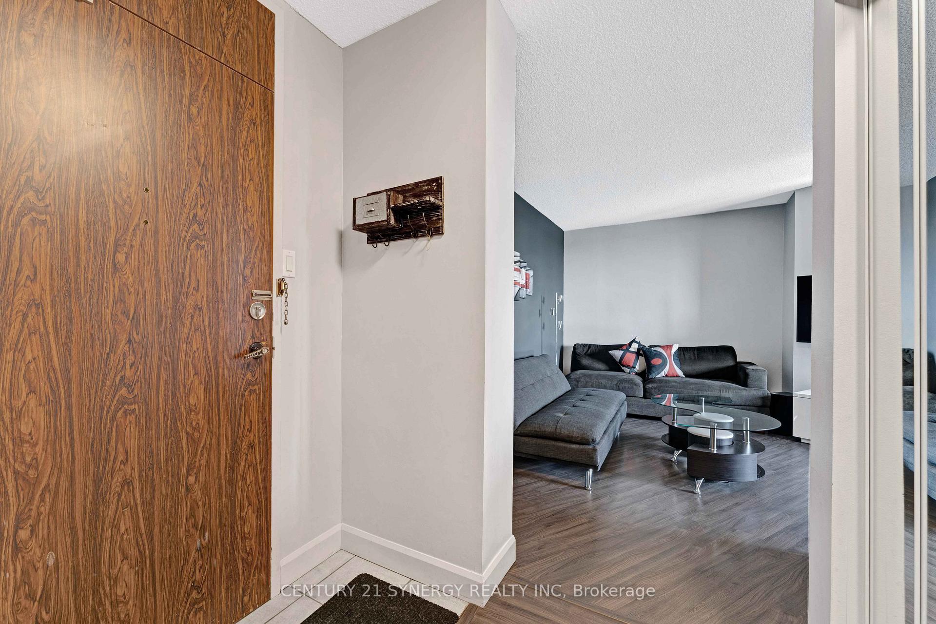 Photo 5 of Unit 718, 2000 Jasmine Crescent, Ottawa, Beacon Hill South — HOMEH