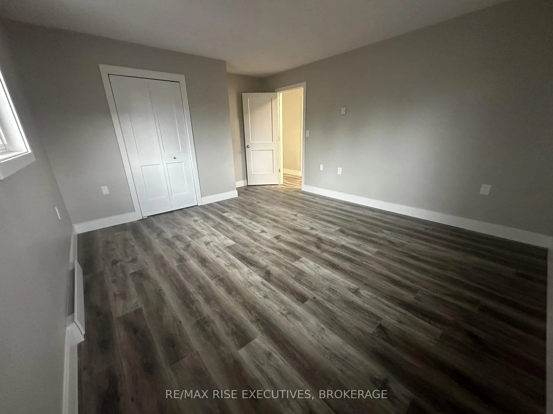 Photo 8 of Unit 2, 565 Emma Street, Gananoque — HOMEH