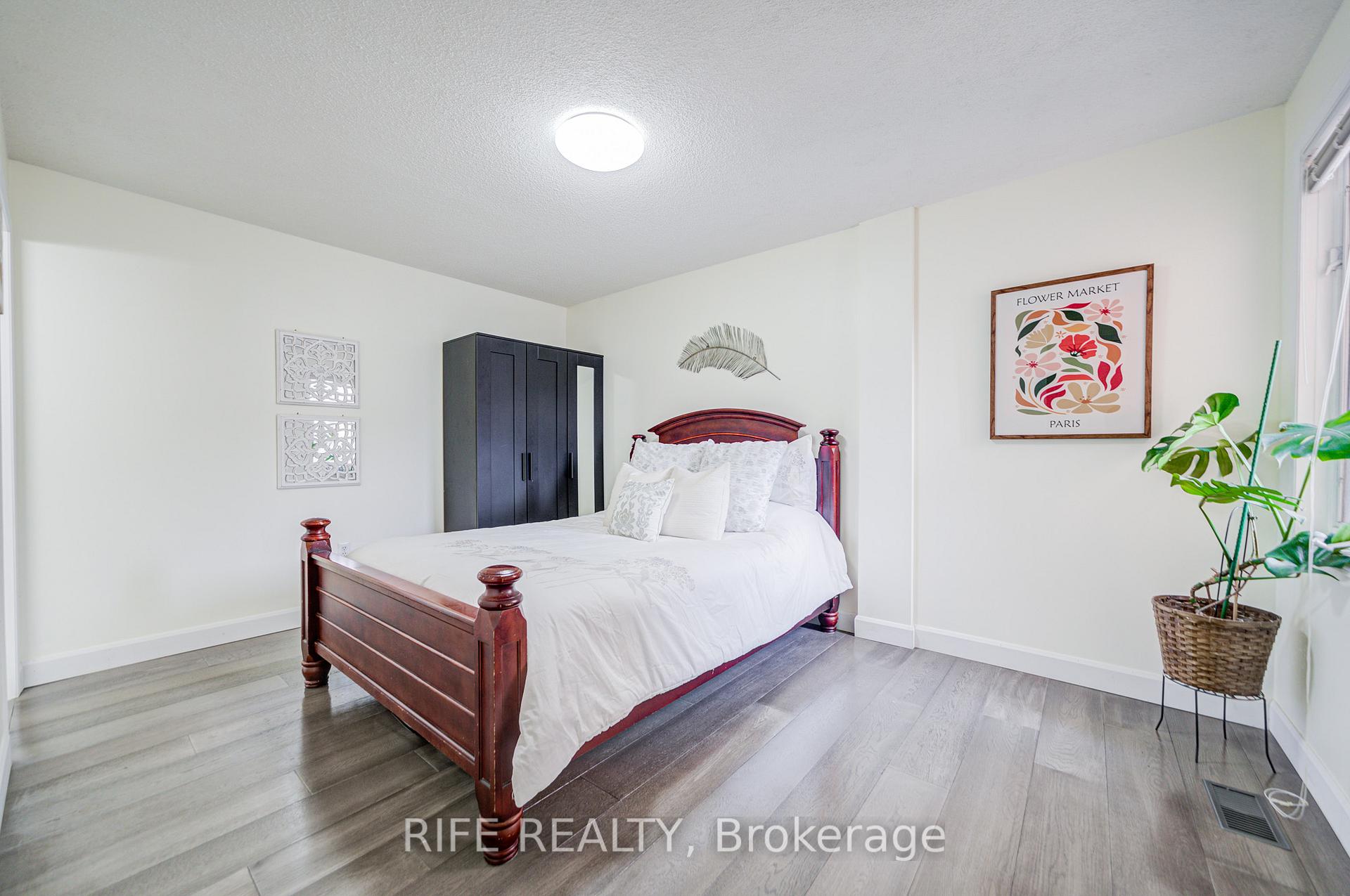Photo 12 of Unit 1033, 75 Weldrick Road E, Richmond Hill, Observatory — HOMEH