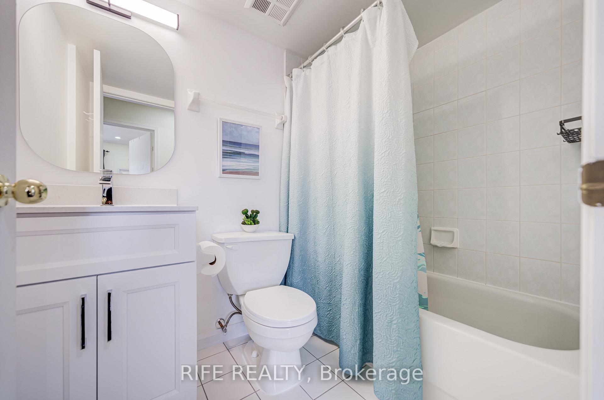 Photo 16 of Unit 1033, 75 Weldrick Road E, Richmond Hill, Observatory — HOMEH