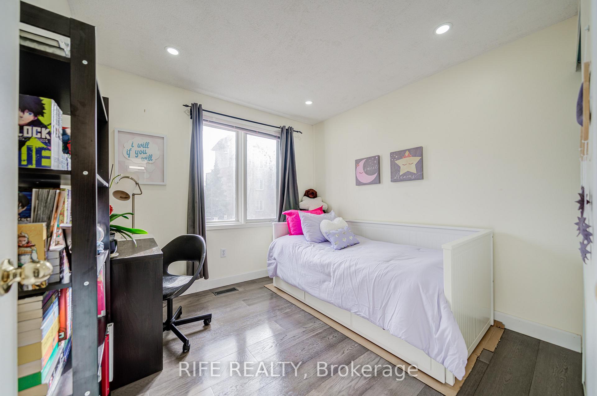 Photo 17 of Unit 1033, 75 Weldrick Road E, Richmond Hill, Observatory — HOMEH