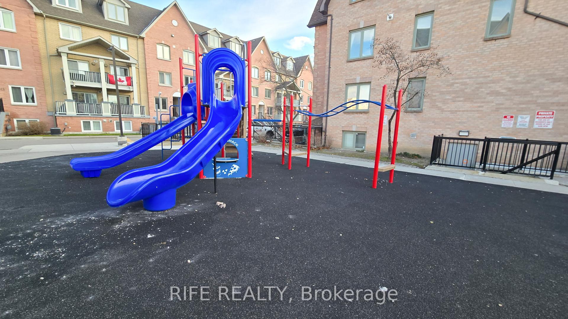 Photo 24 of Unit 1033, 75 Weldrick Road E, Richmond Hill, Observatory — HOMEH