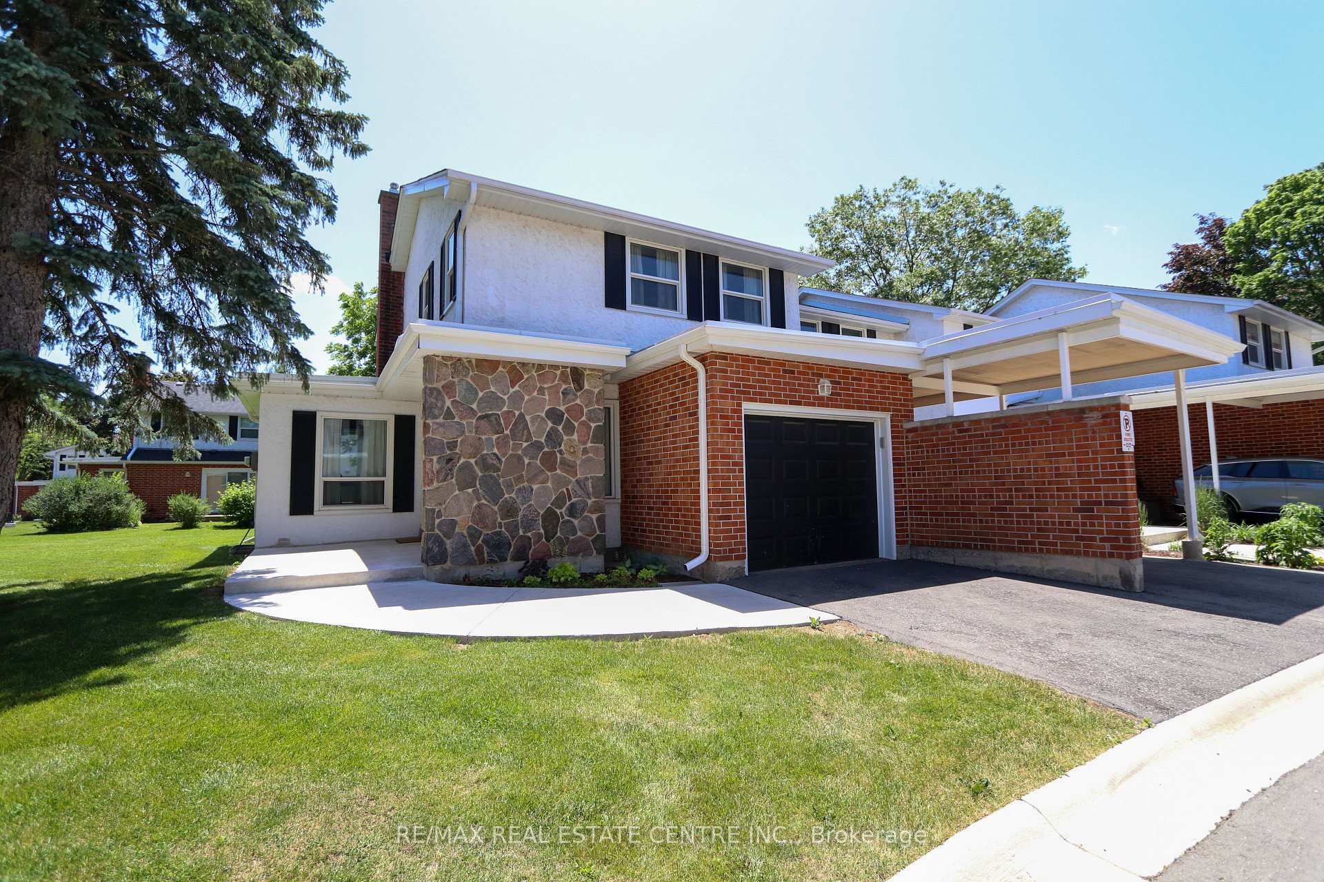 Photo 1 of Unit 1, 423 Keats Way, Waterloo — HOMEH