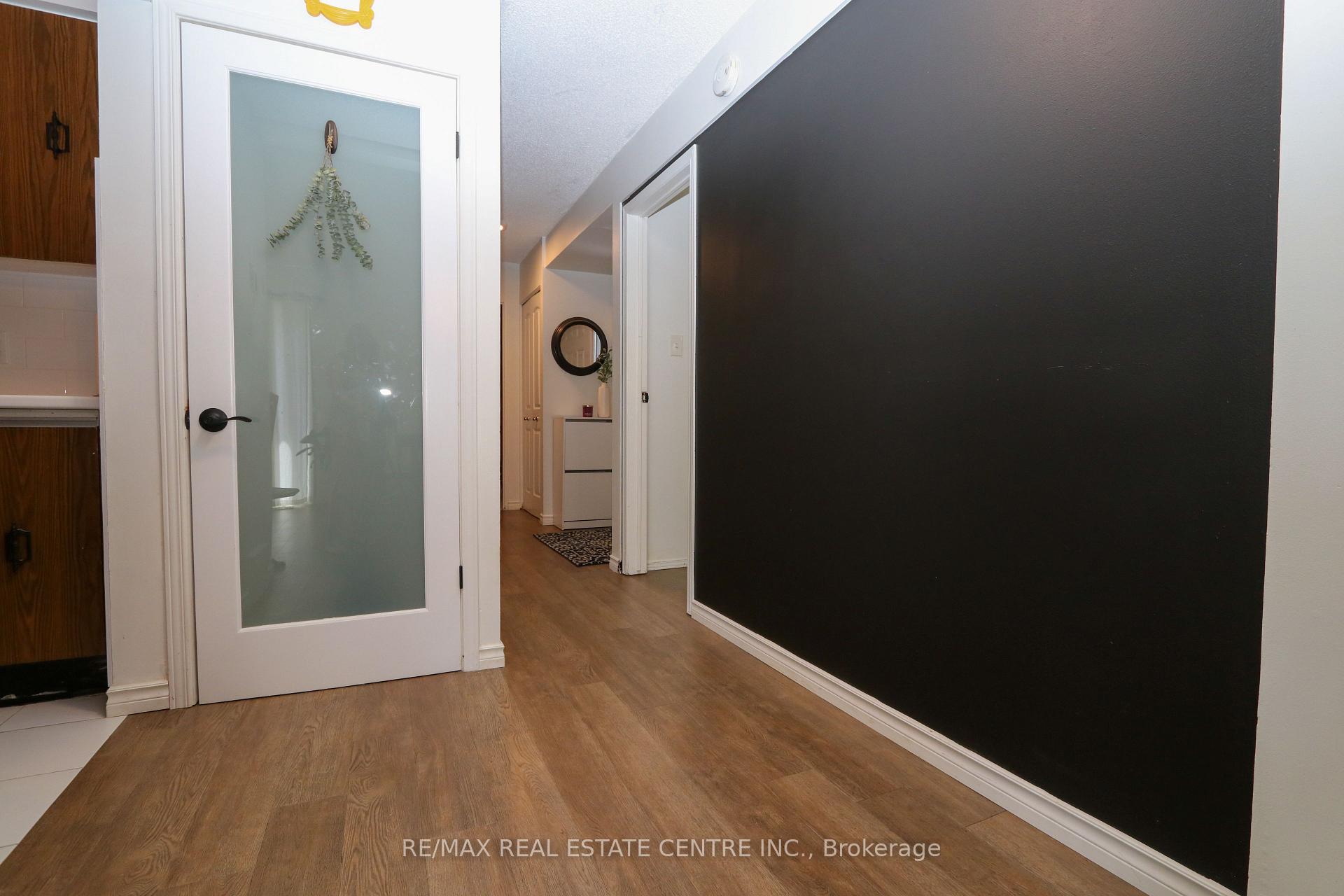 Photo 6 of Unit 1, 423 Keats Way, Waterloo — HOMEH