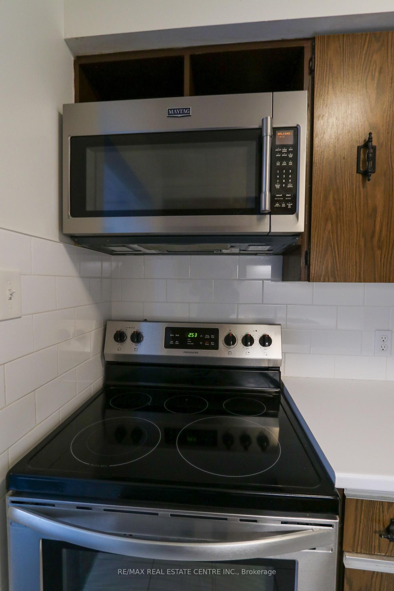 Photo 8 of Unit 1, 423 Keats Way, Waterloo — HOMEH