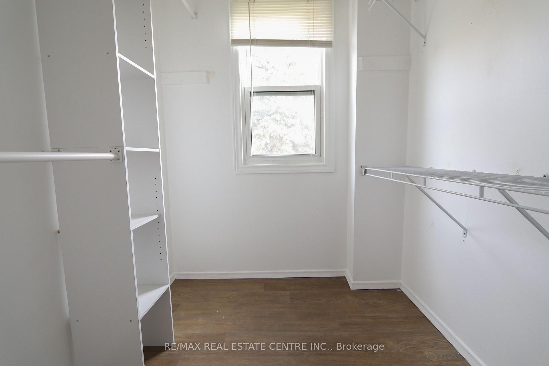 Photo 15 of Unit 1, 423 Keats Way, Waterloo — HOMEH