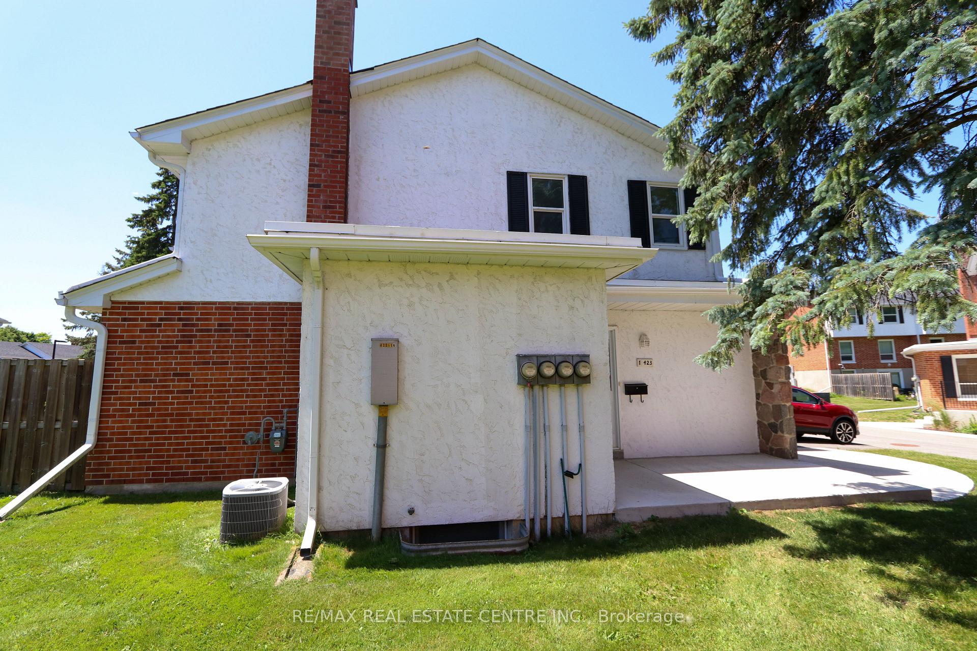 Photo 19 of Unit 1, 423 Keats Way, Waterloo — HOMEH