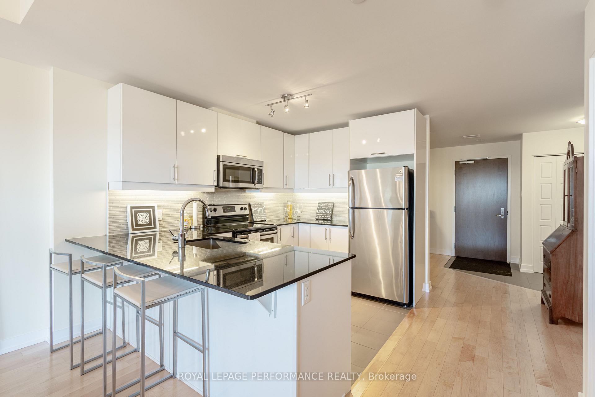 Photo 8 of Unit 1001, 330 Titan Private, Ottawa, Borden Farm/Stewart Farm/Carleton Heights/Parkwood Hills — HOMEH