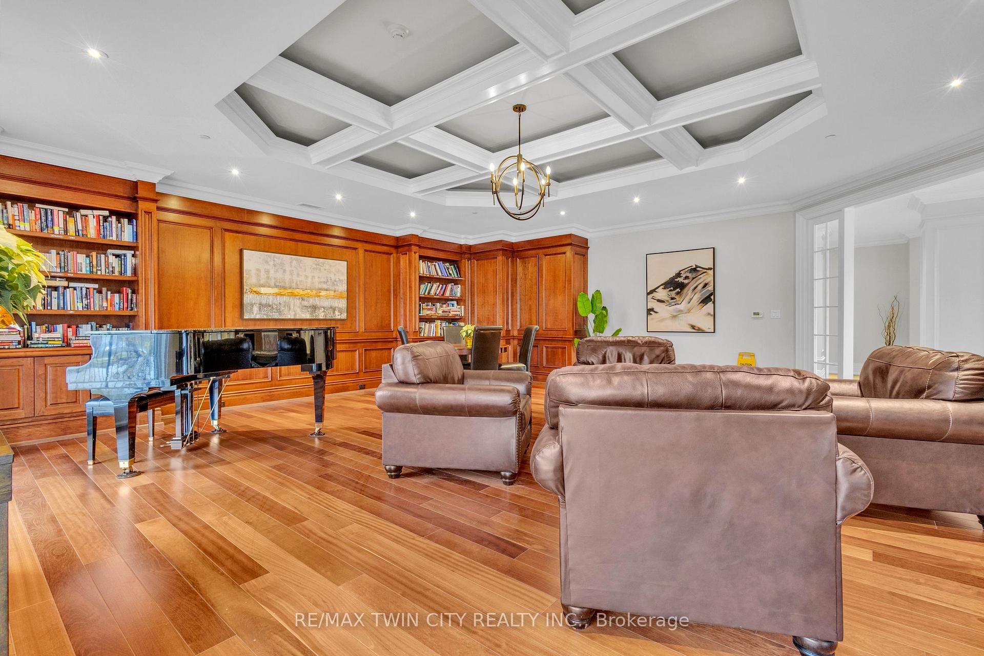Photo 5 of Unit 502, 223 Erb Street W, Waterloo, Uptown West — HOMEH