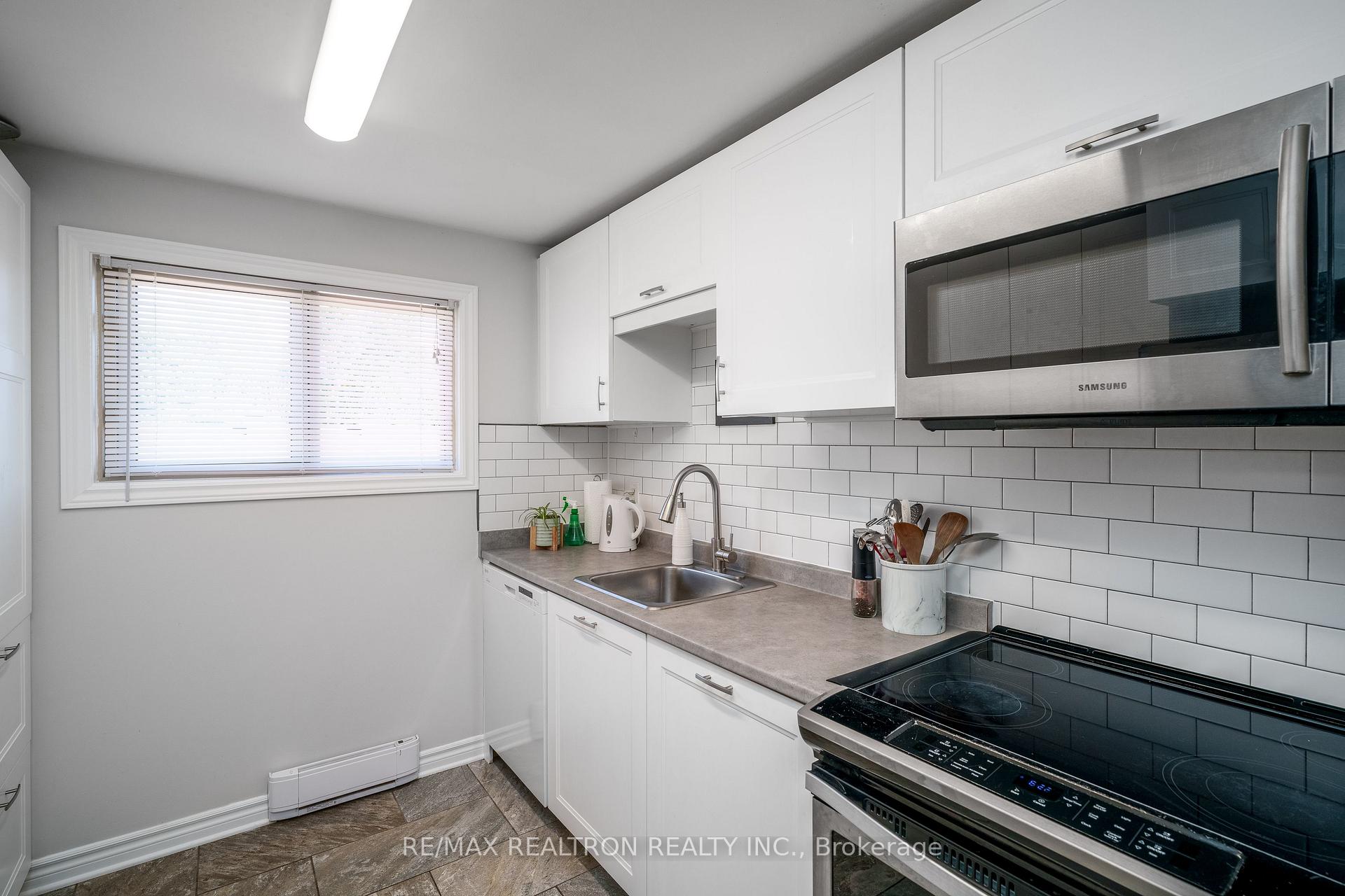 Photo 9 of 2 Sawmill Road, Barrie, Ardagh — HOMEH