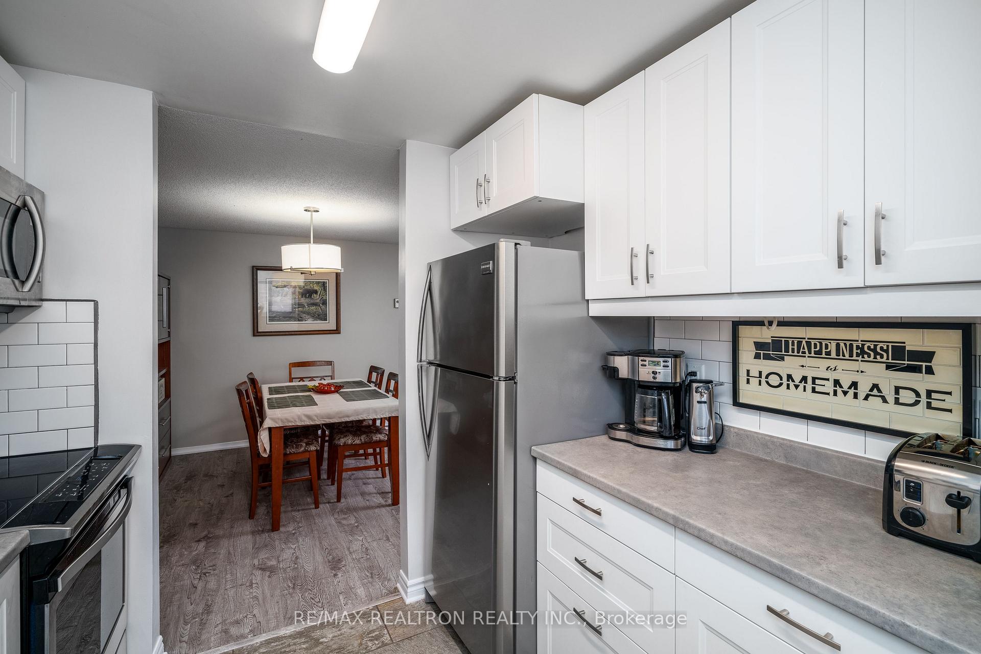 Photo 10 of 2 Sawmill Road, Barrie, Ardagh — HOMEH