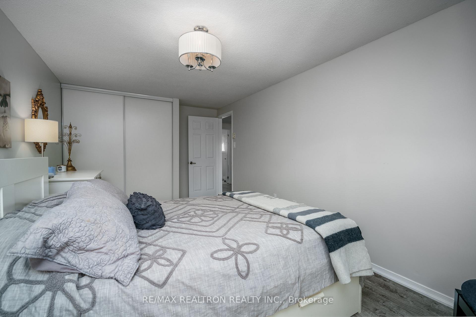 Photo 16 of 2 Sawmill Road, Barrie, Ardagh — HOMEH