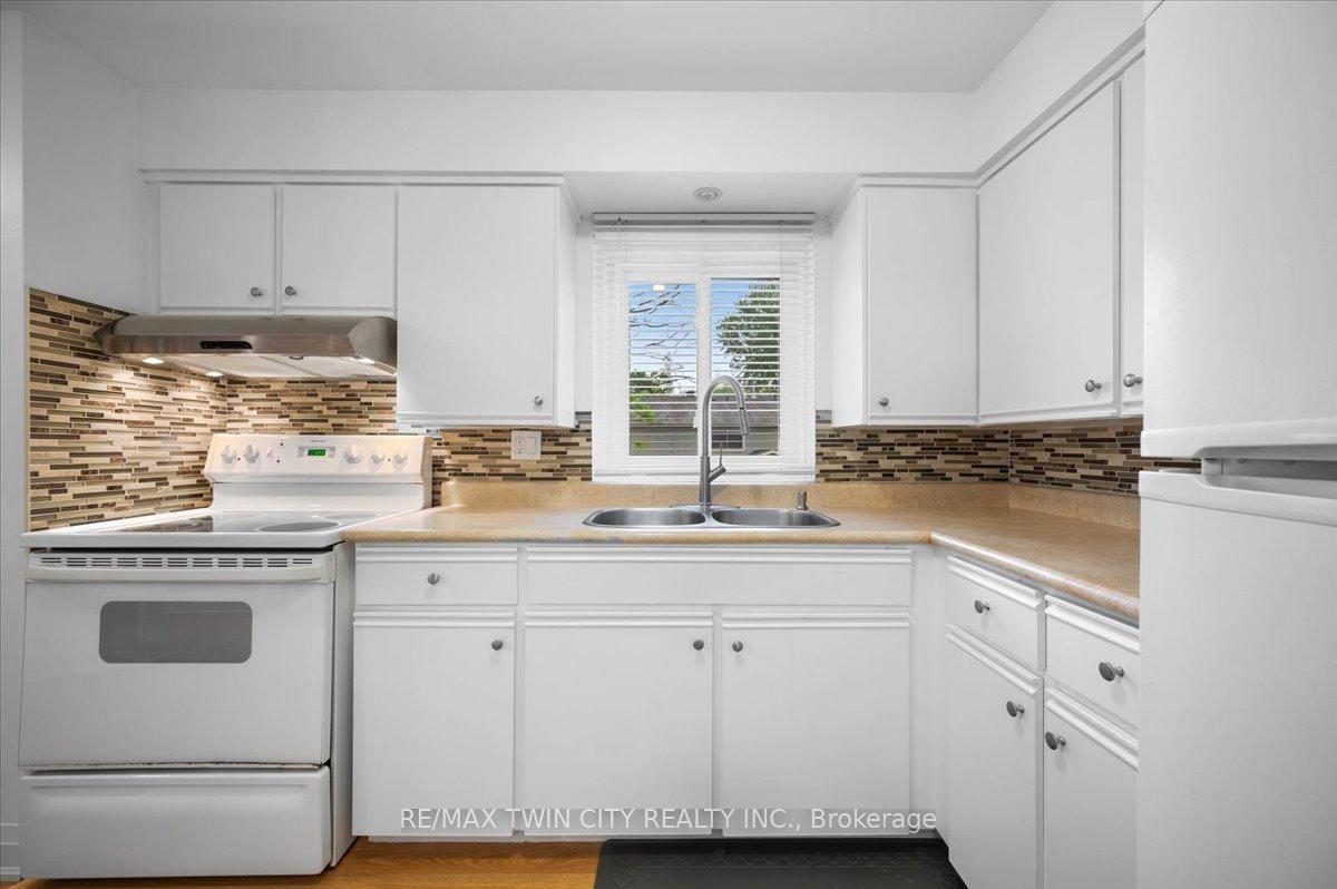 Photo 10 of Unit 101, 51 Paulander Drive, Kitchener — HOMEH