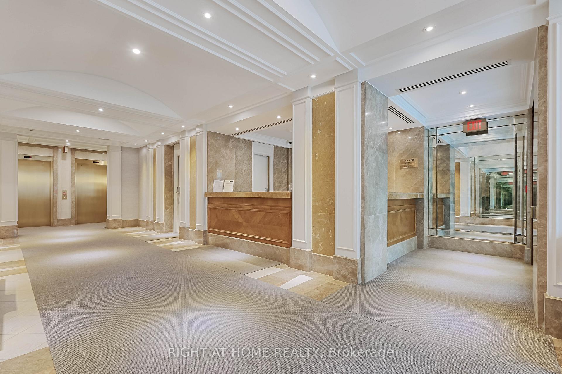 Photo 3 of Unit 209, 33 Delisle Avenue, Toronto, Yonge-St. Clair — HOMEH