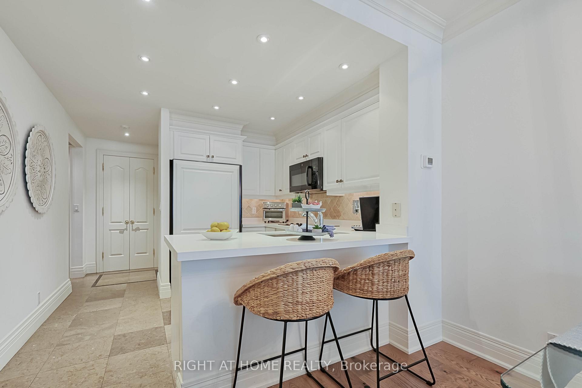 Photo 8 of Unit 209, 33 Delisle Avenue, Toronto, Yonge-St. Clair — HOMEH