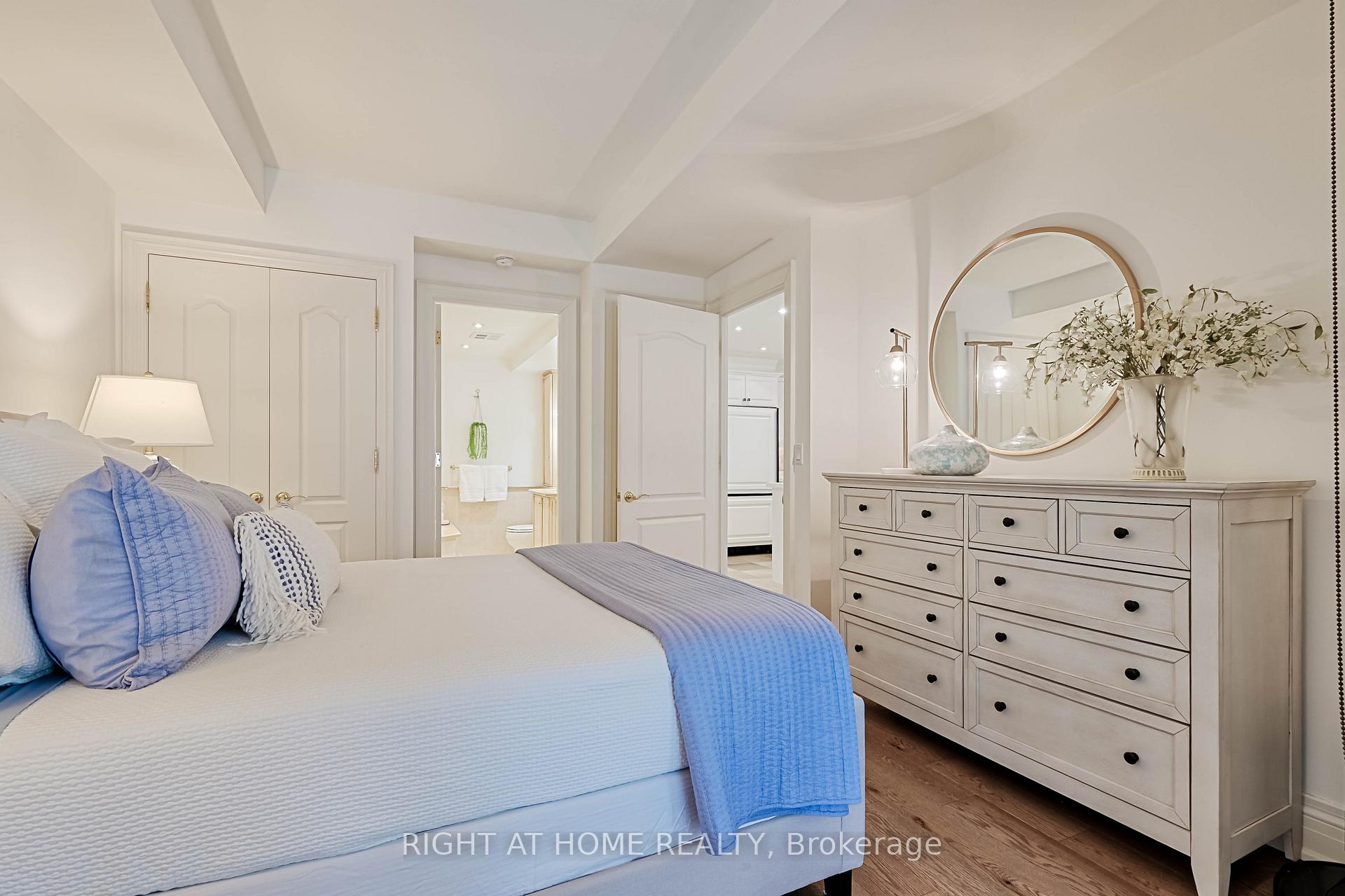 Photo 16 of Unit 209, 33 Delisle Avenue, Toronto, Yonge-St. Clair — HOMEH
