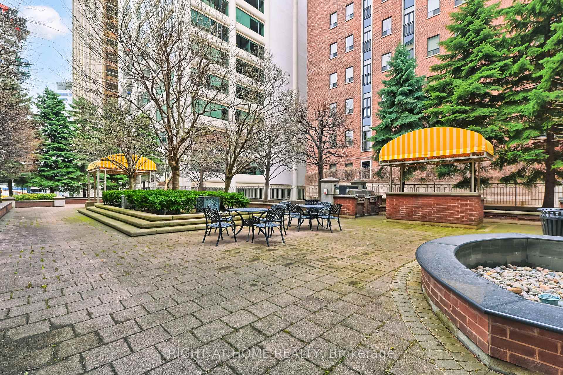 Photo 31 of Unit 209, 33 Delisle Avenue, Toronto, Yonge-St. Clair — HOMEH